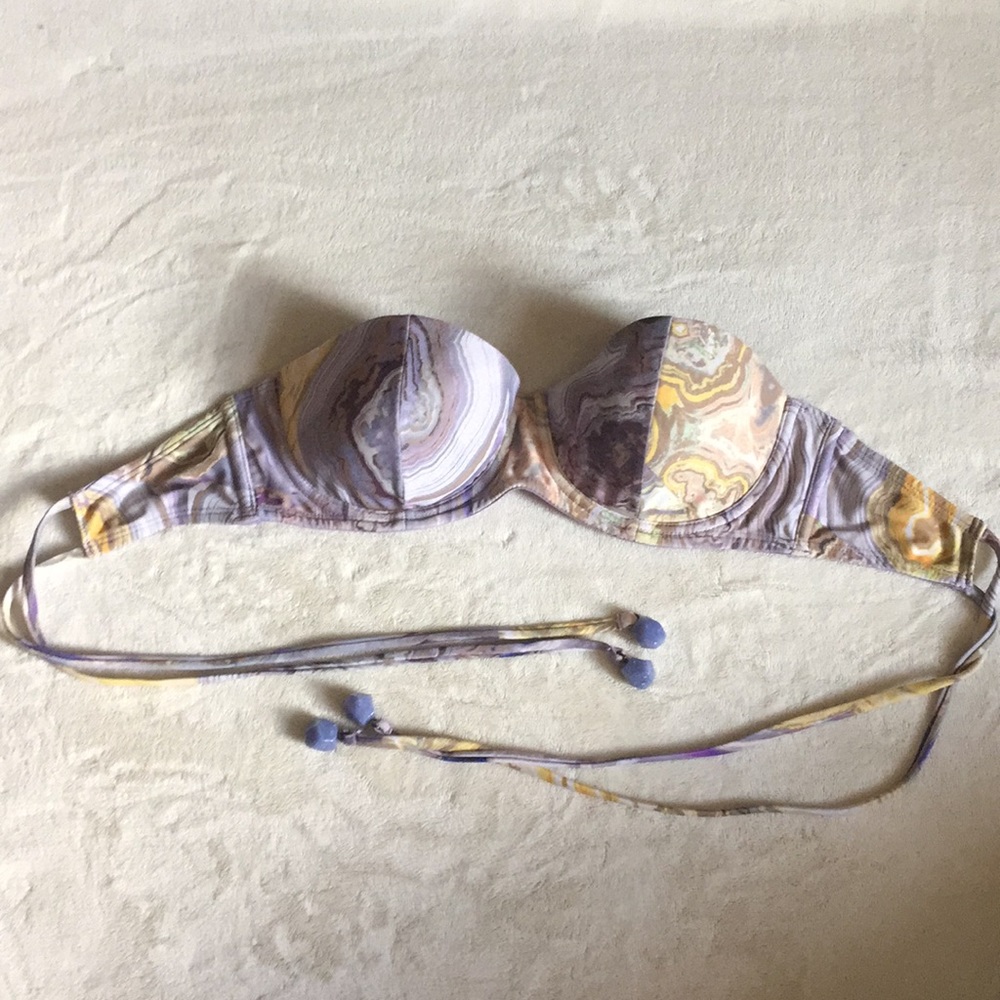 H&M Marble bikini top!